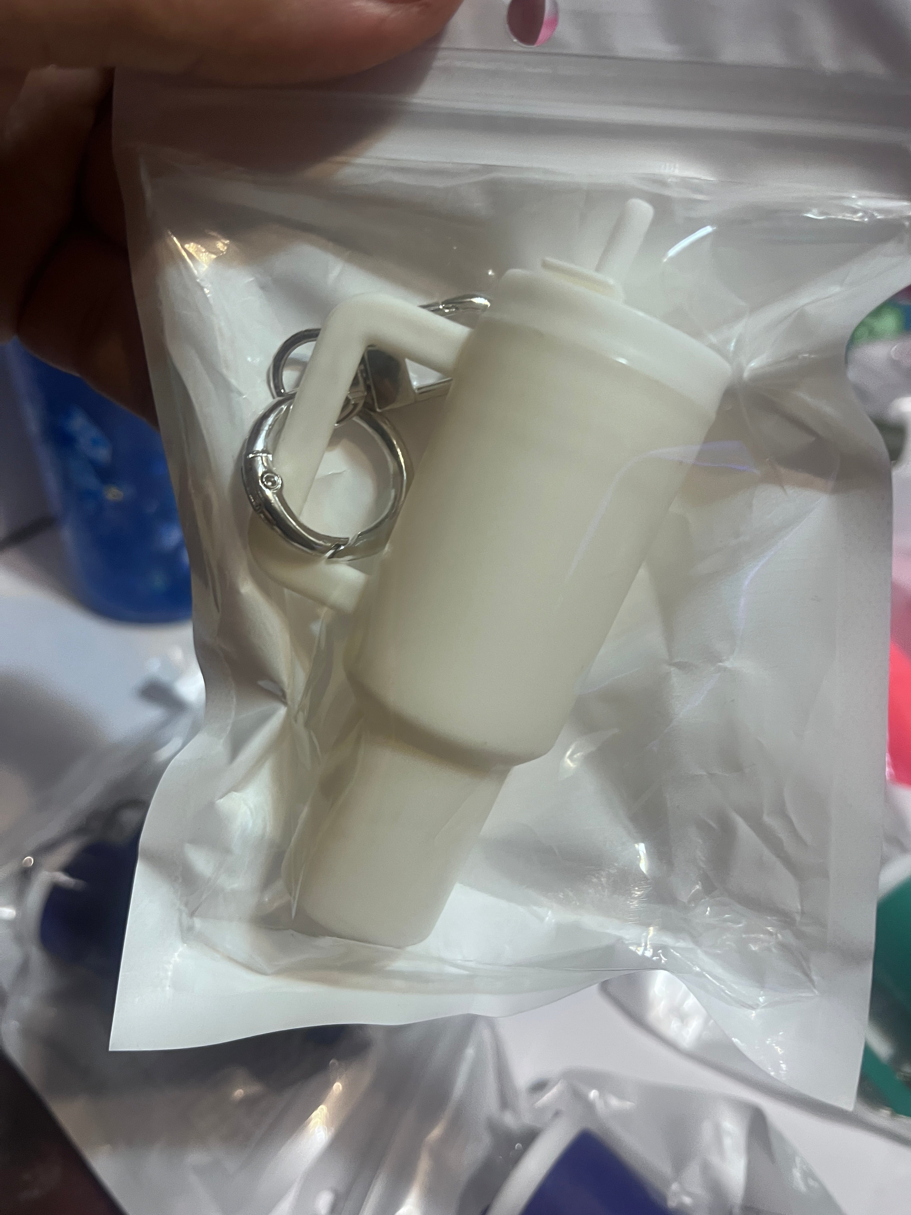 Without wrap Keychain tumbler