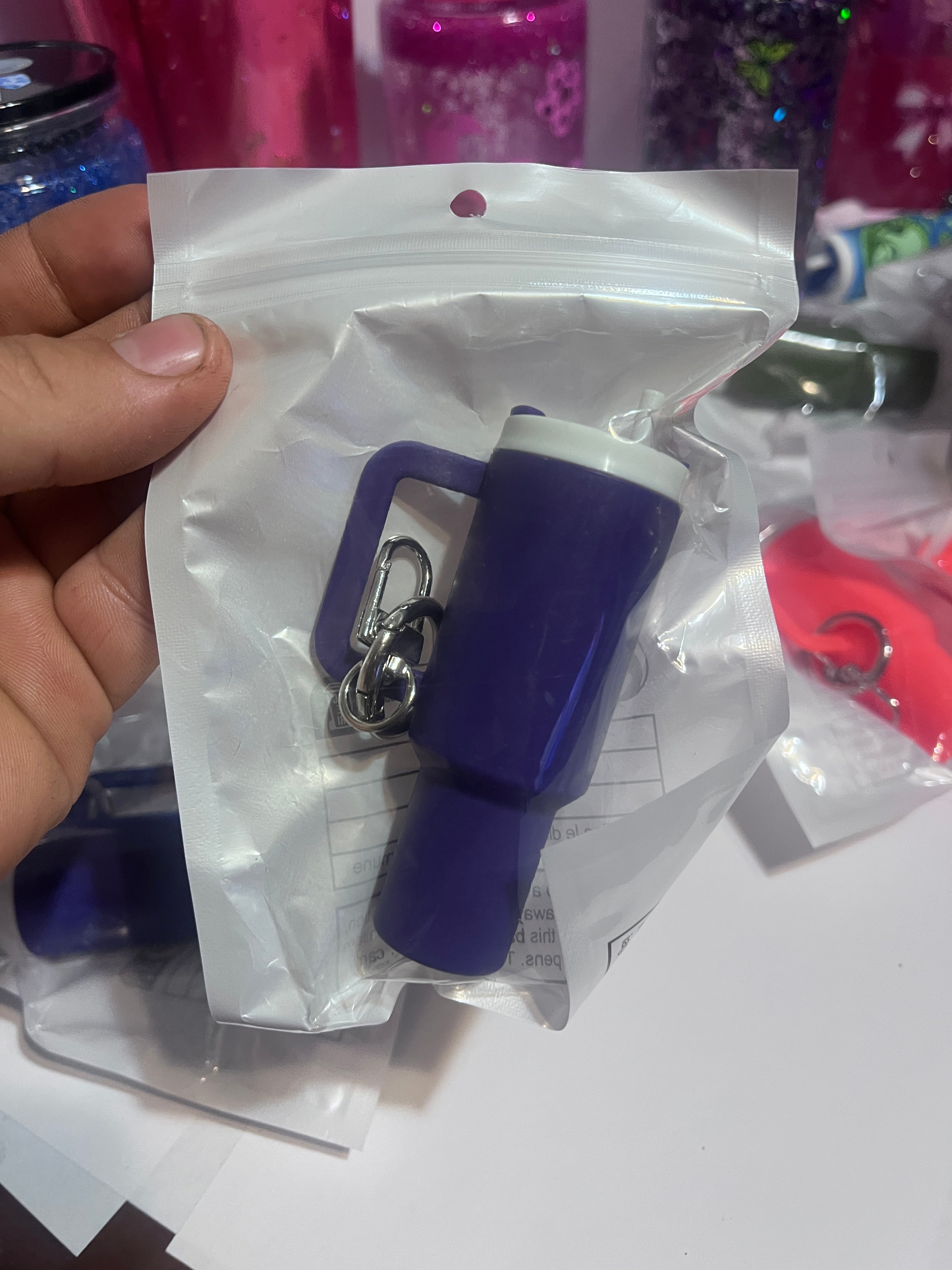 Without wrap Keychain tumbler