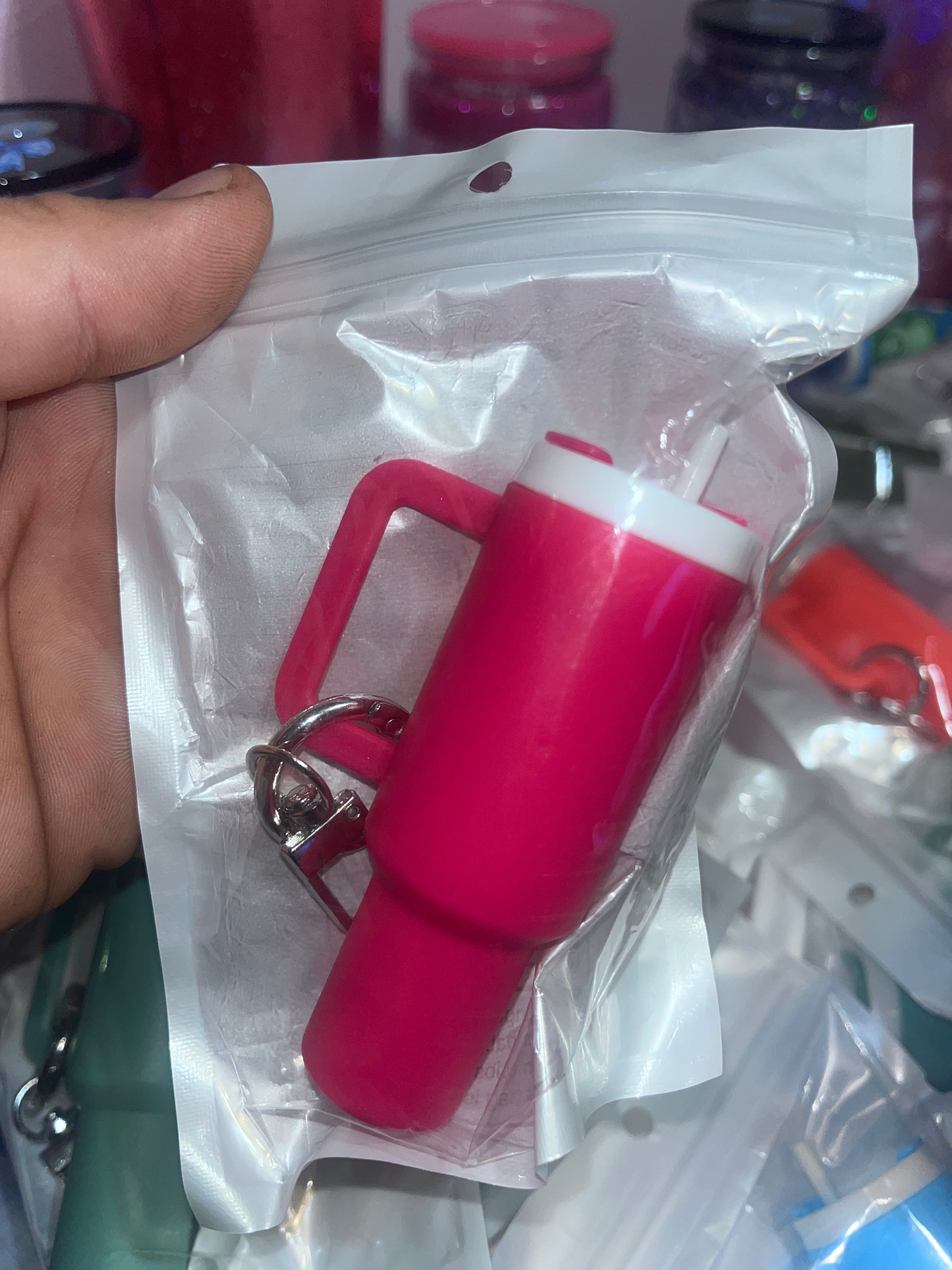 Without wrap Keychain tumbler