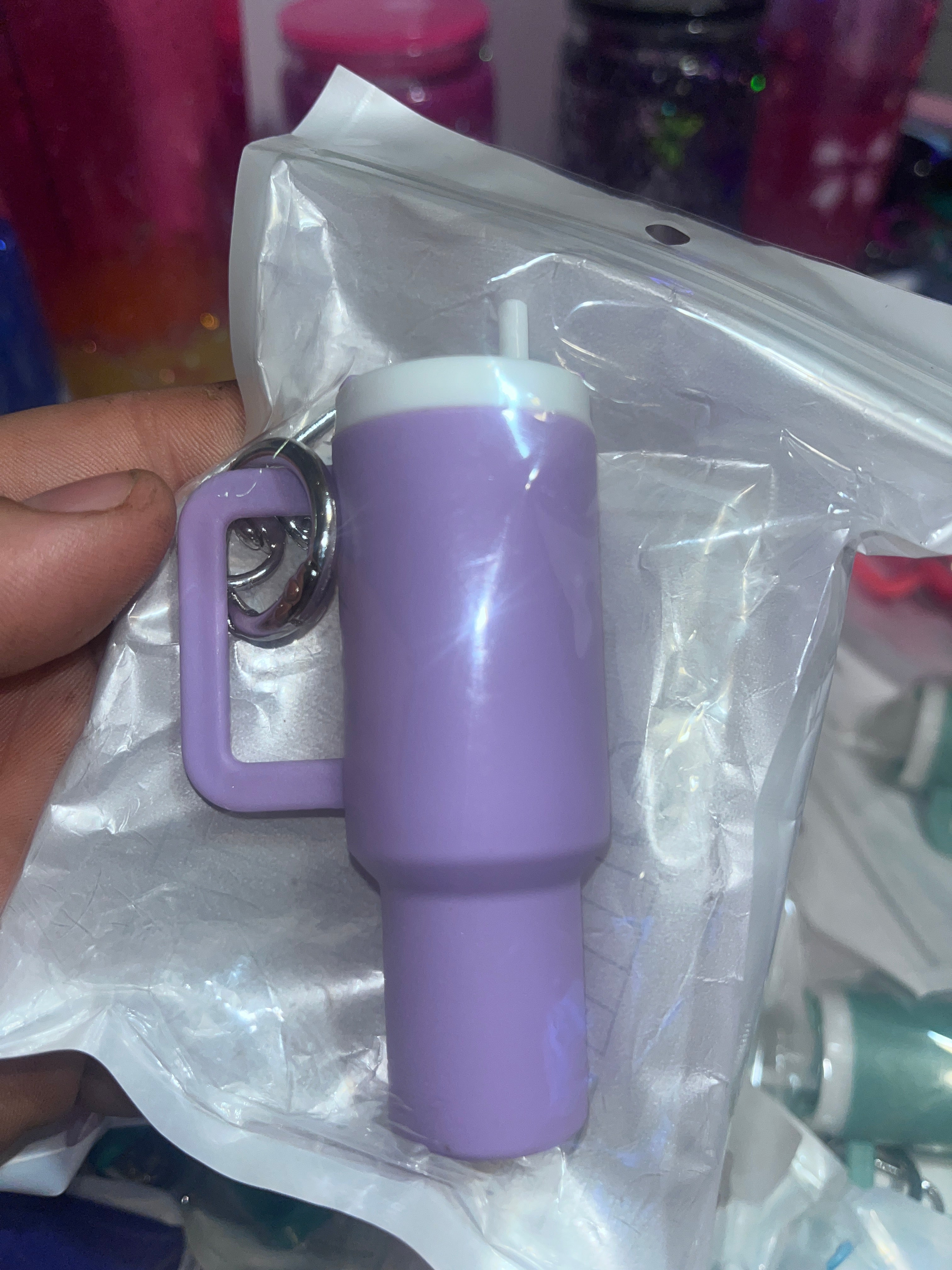 Without wrap Keychain tumbler